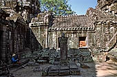 Banteay Kdei temple - towers nad galleries of the inner temple enclosures.